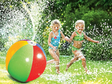 35" Splash N Spray Ball Spraying Water